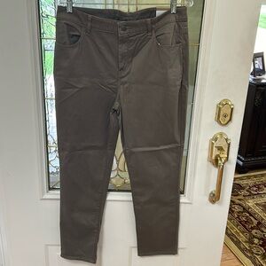 Chico’s girlfriend slim leg ankle pant